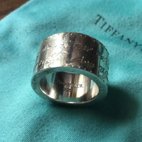 Tiffany & Co Scripted Ring - Picture 5 of 7